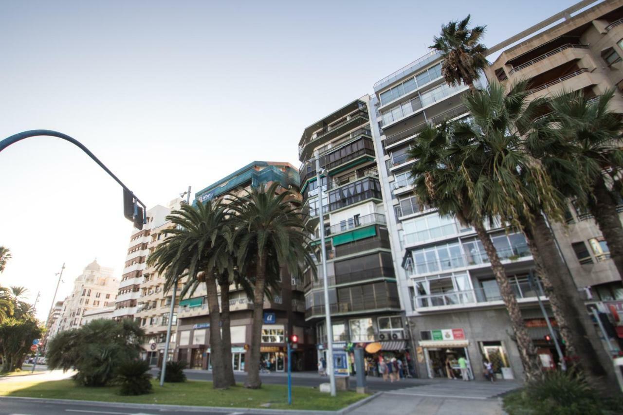 Beach, City Center And Entertainment Alicante Exterior photo